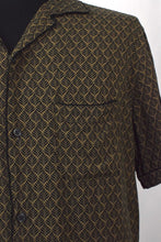 Load image into Gallery viewer, Leaf Print Shirt