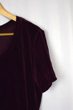 Load image into Gallery viewer, Maroon Velvet Dress