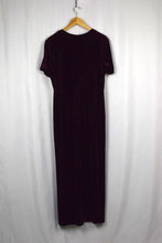 Load image into Gallery viewer, Maroon Velvet Dress