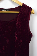 Load image into Gallery viewer, 80s/90s Red Velvet Top