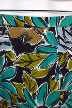Load image into Gallery viewer, Floral Print Skirt