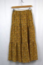 Load image into Gallery viewer, Reworked Floral Skirt