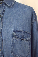 Load image into Gallery viewer, Wrangler Brand Denim Shirt