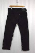 Load image into Gallery viewer, Black Levi Strauss Brand 505 Jeans