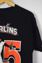 Load image into Gallery viewer, 2003 Dontrelle Willis Miami Marlins MLB T-shirt
