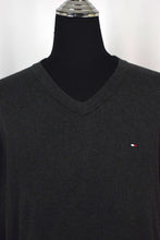Load image into Gallery viewer, Tommy Hilfiger Brand V-neck Jumper