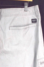 Load image into Gallery viewer, Levi's Brand Cargo Shorts