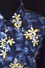 Load image into Gallery viewer, Hurley Brand Shirt