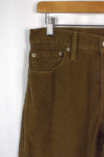 Load image into Gallery viewer, Levis Brand 514 Corduroy Pants