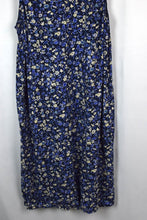 Load image into Gallery viewer, Blue Floral Print Dress
