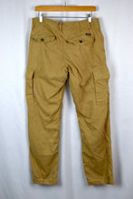 Load image into Gallery viewer, Eddie Bauer Brand Cargo Pants