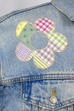 Load image into Gallery viewer, Ladies Levi's Brand Flowers Denim Jacket