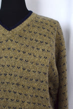 Load image into Gallery viewer, 30 80s/90s Woolrich Brand Knitted jumper
