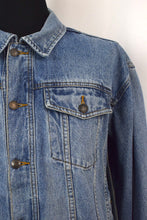 Load image into Gallery viewer, Denim Jacket