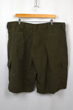 Load image into Gallery viewer, Green Wrangler Brand Cargo Shorts