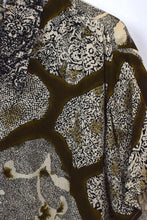 Load image into Gallery viewer, Abstract Print Blouse