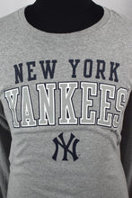 Load image into Gallery viewer, New York Yankees MLB Long sleeve T-shirt