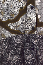 Load image into Gallery viewer, Abstract Print Blouse