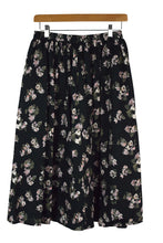 Load image into Gallery viewer, Black Floral Print Skirt