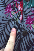 Load image into Gallery viewer, Leaf Print Hqwaiian Shirt