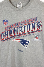 Load image into Gallery viewer, 2011 New England Patriots NFL T-shirt
