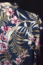 Load image into Gallery viewer, Hawaiian Party Shirt