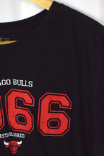 Load image into Gallery viewer, Chicago Bulls NBA T-shirt