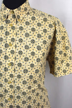 Load image into Gallery viewer, Abstract Print Shirt