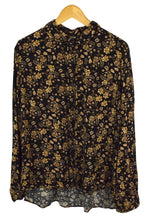 Load image into Gallery viewer, Black Floral Print Blouse