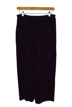 Load image into Gallery viewer, 80s/90s Black Velvet Skirt