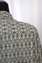 Load image into Gallery viewer, Circle Print Shirt