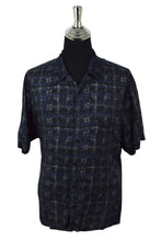 Load image into Gallery viewer, Manhattan Brand Abstract Print Shirt