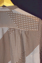 Load image into Gallery viewer, White Dot Print Blouse