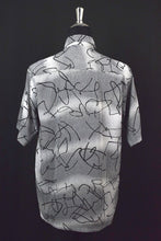 Load image into Gallery viewer, Black and White Abstract Print Shirt