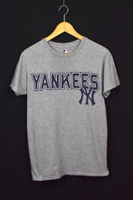 Load image into Gallery viewer, New York Yankees MLB T-shirt