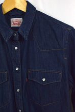 Load image into Gallery viewer, Levi Strauss Brand Denim Shirt