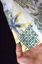 Load image into Gallery viewer, Floral Print Shirt