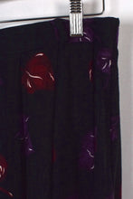 Load image into Gallery viewer, Leaf Print Skirt