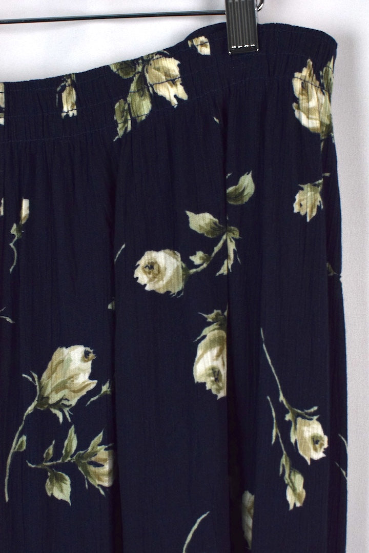 Navy Floral Print Skirt
