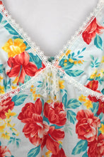 Load image into Gallery viewer, Reworked Floral Print Top