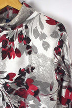 Load image into Gallery viewer, Floral Print Turtleneck