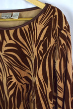 Load image into Gallery viewer, Velvet Animal Print Top