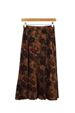 Load image into Gallery viewer, Rose Print Skirt