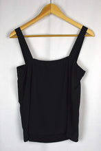 Load image into Gallery viewer, Saphir Brand Top