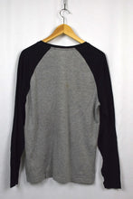 Load image into Gallery viewer, Miami Heat NBA Long Sleeve T-Shirt