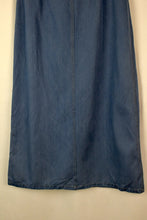 Load image into Gallery viewer, Liz Claiborne Brand Denim Skirt