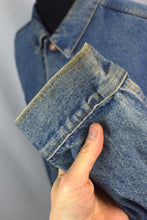 Load image into Gallery viewer, Levi's Brand Denim Jacket