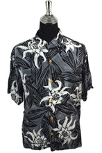 Load image into Gallery viewer, Quicksilver Brand Hawaiian Shirt