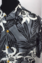 Load image into Gallery viewer, Quicksilver Brand Hawaiian Shirt