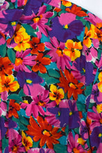 Load image into Gallery viewer, Vibrant Floral Print Top